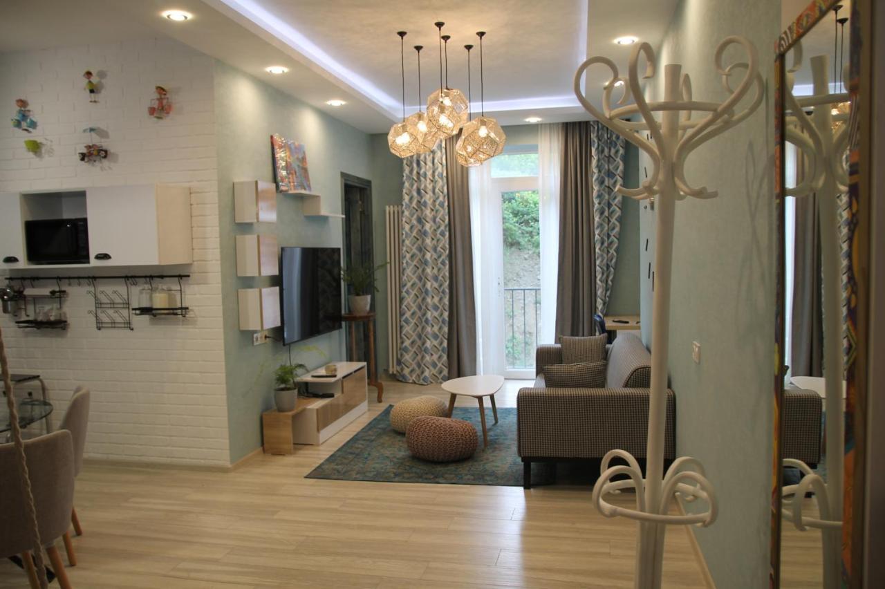 Cozy Apartment In Vake Тбилиси Экстерьер фото